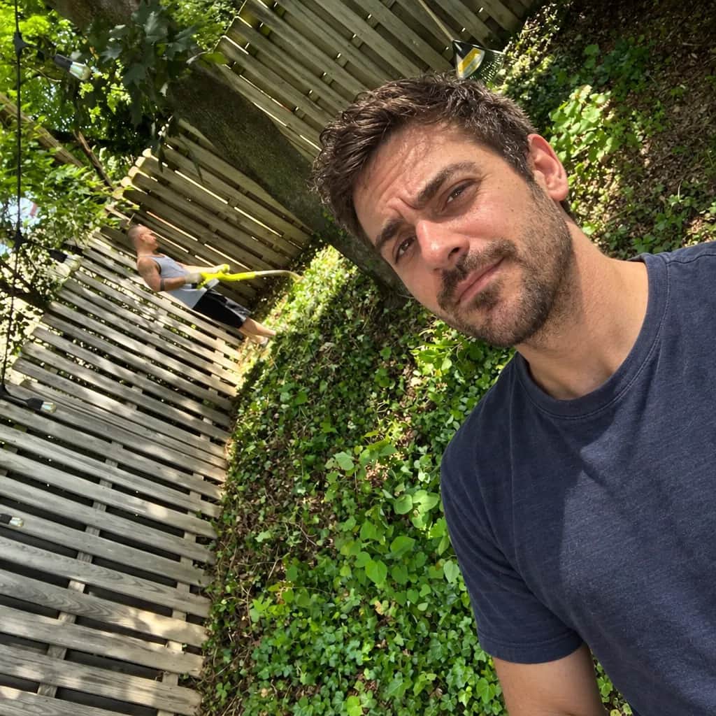 Chris's sunny backyard selfie before his AI dating photos